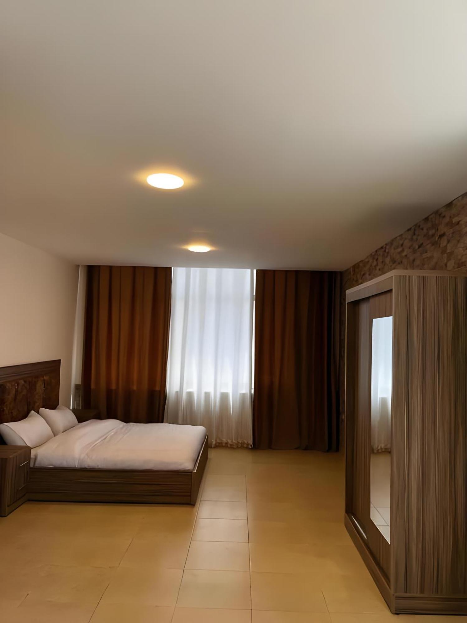 Rayan Hotel Apartments Amman Exterior photo